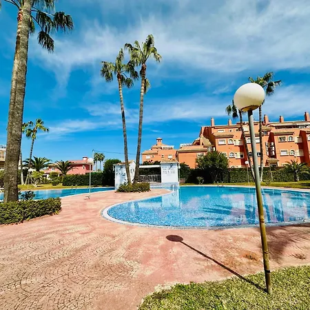 Junto A La Playa En La Mejor Ubicacion De * Denia