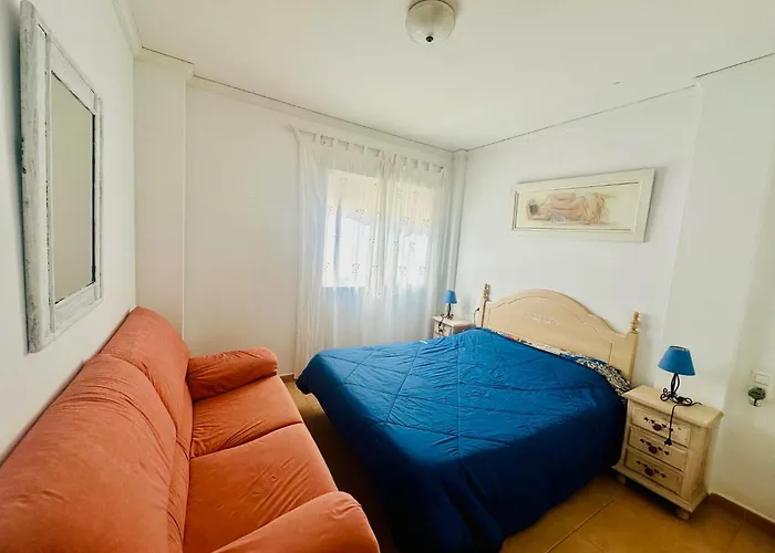 Junto A La Playa En La Mejor Ubicacion De Denia