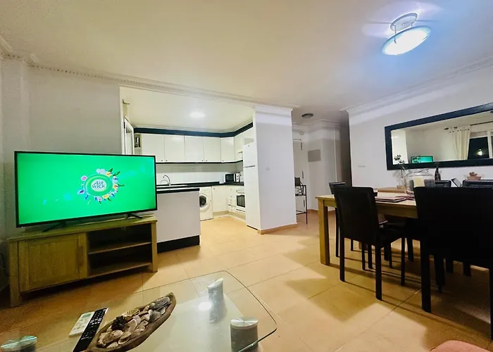 Junto A La Playa En La Mejor Ubicacion De Denia