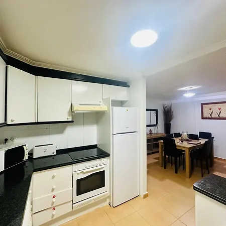 Junto A La Playa En La Mejor Ubicacion De