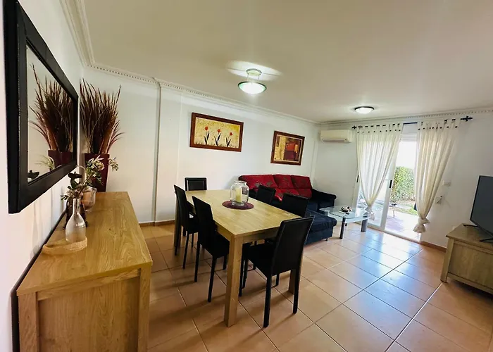 Junto A La Playa En La Mejor Ubicacion De * Denia